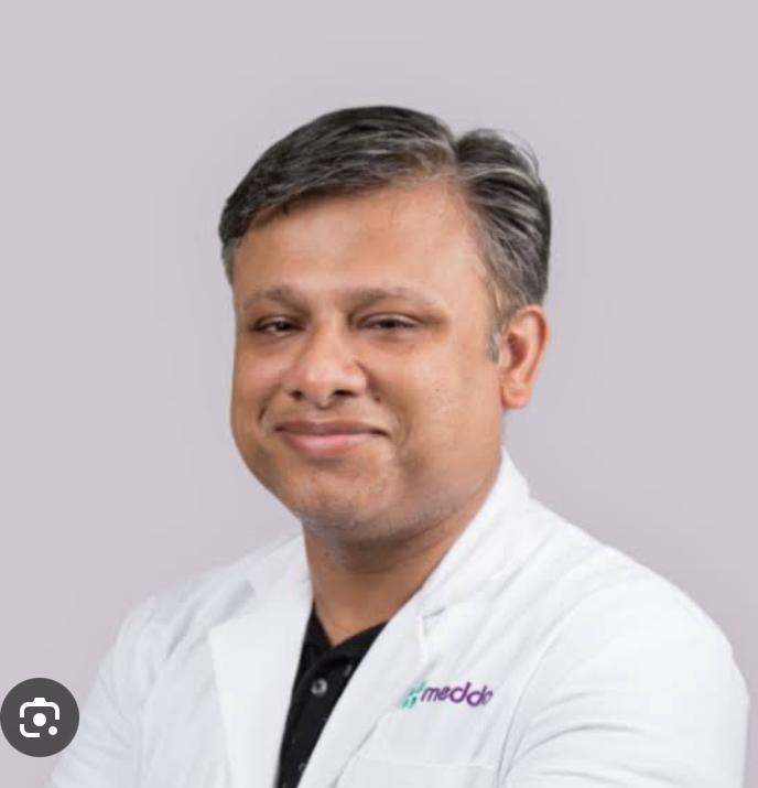 Dr sumit wadhwa internal medicine and pulmonologist in delhi